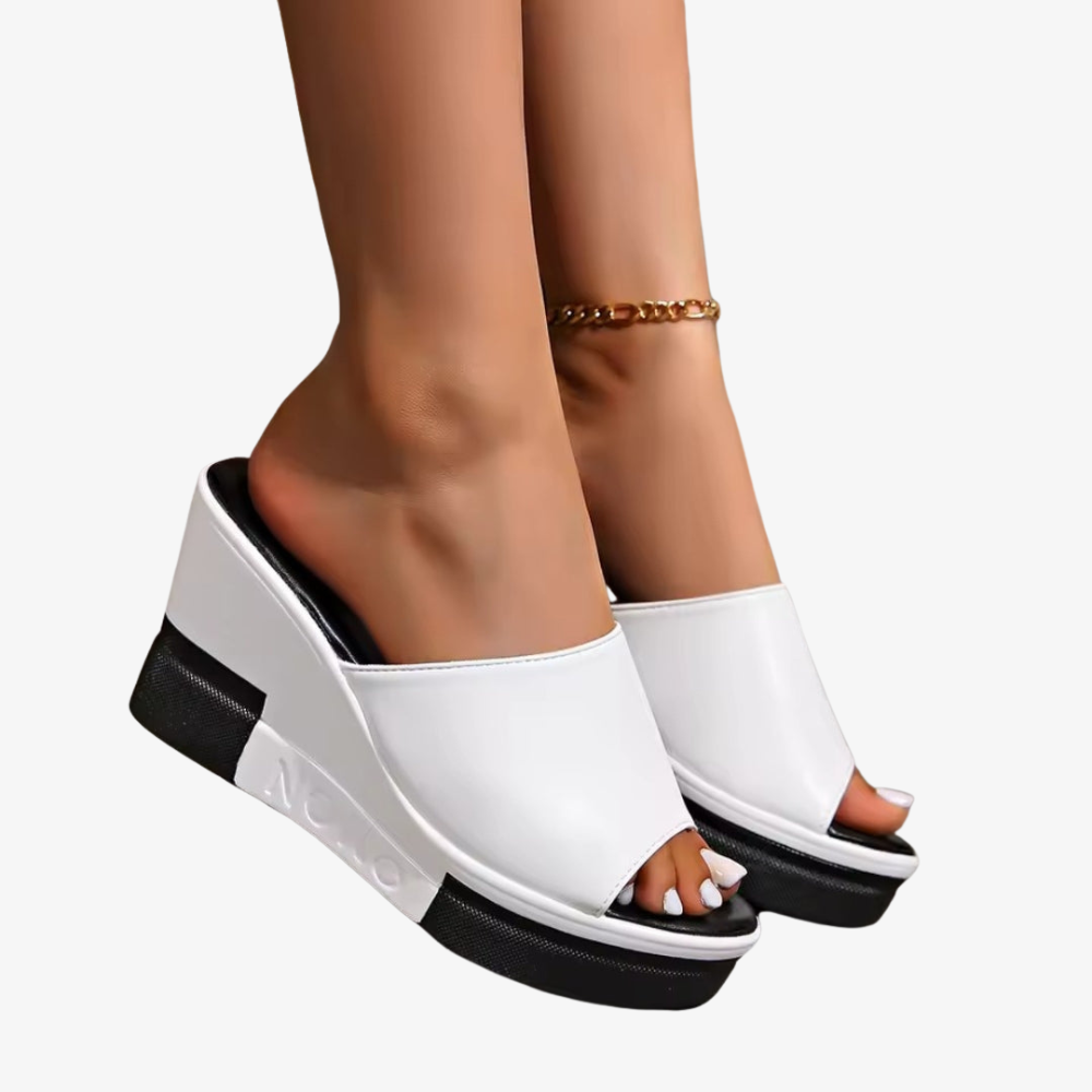Héloïse Ultra Comfortable Wedge Sandals