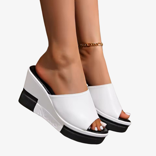 Héloïse Ultra Comfortable Wedge Sandals