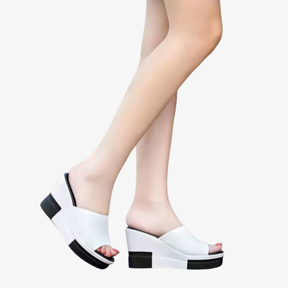 Héloïse Ultra Comfortable Wedge Sandals