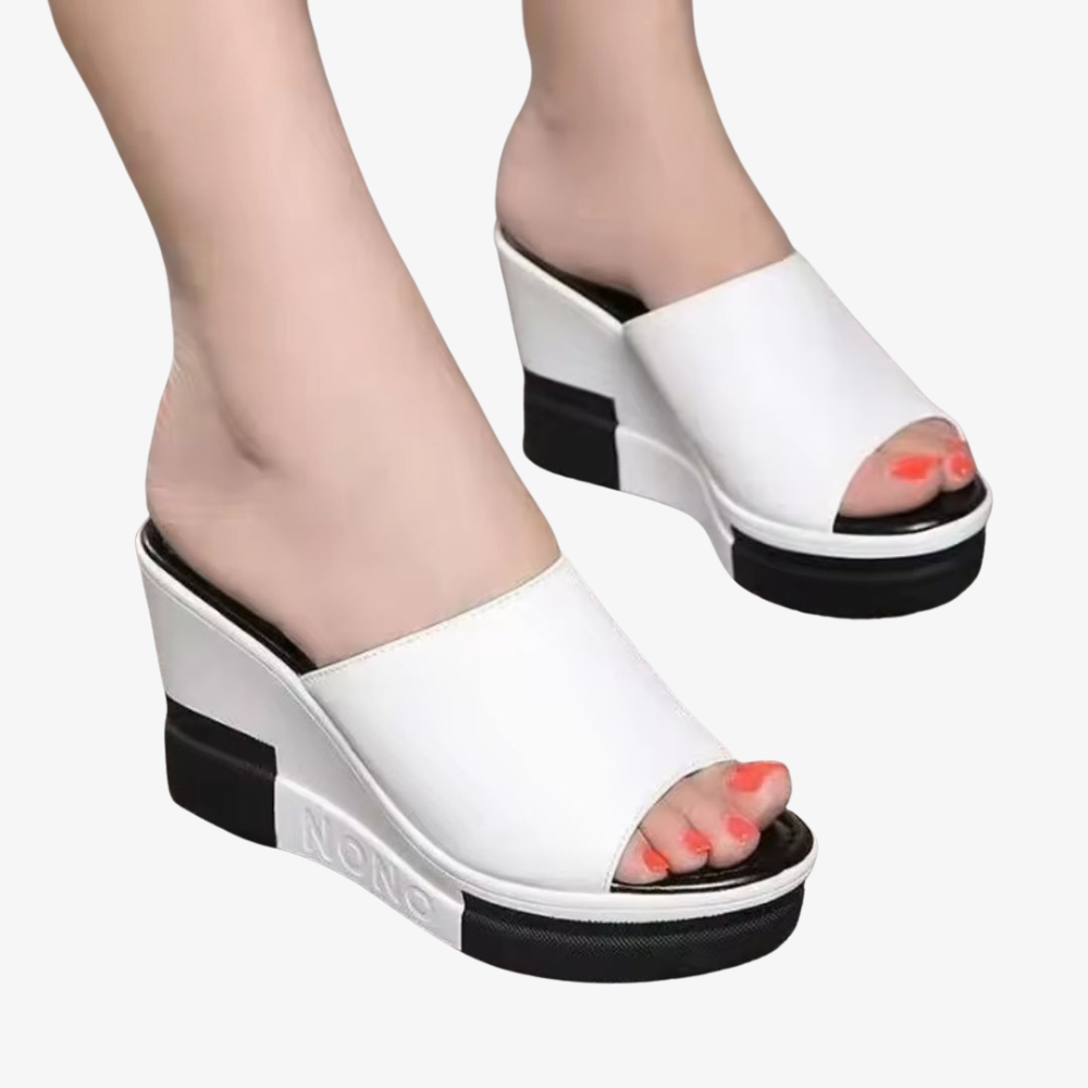 Héloïse Ultra Comfortable Wedge Sandals